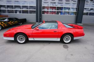 Bild 5/66 von Pontiac Firebird TransAm (1989)