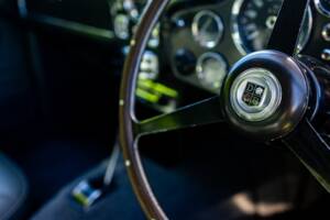 Image 50/62 of Aston Martin DB 6 (1967)