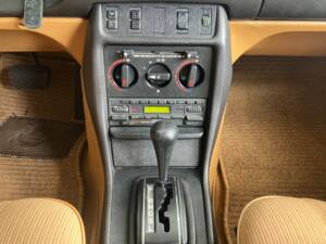 Image 16/33 of Mercedes-Benz 230 TE (1984)