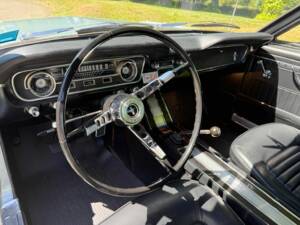 Image 2/8 of Ford Mustang 289 (1965)