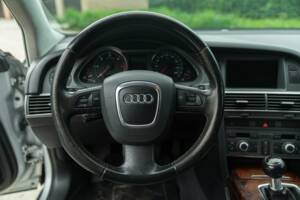 Bild 45/50 von Audi A6 2.7 T allroad quattro (2006)