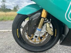 Bild 24/35 von Petronas DUMMY (2003)