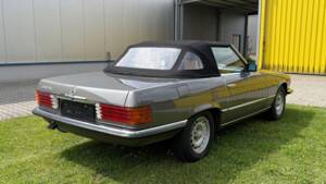 Image 8/24 de Mercedes-Benz 280 SL (1984)