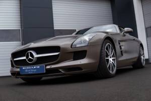 Image 7/45 of Mercedes-Benz SLS AMG Roadster (2012)