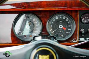 Image 7/42 of Jaguar Mk II 3.8 (1963)