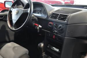 Afbeelding 29/29 van Alfa Romeo 145 Quadrifoglio Verde (1996)