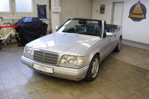 Bild 62/69 von Mercedes-Benz E 320 "Final Edition" (1997)
