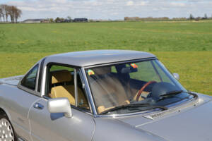 Image 13/50 of Alfa Romeo 2.0 Spider (1992)