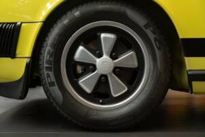 Image 18/50 of Porsche 911 Carrera 2.7 (1975)