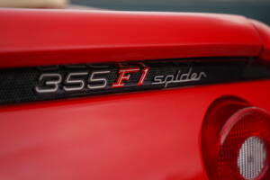 Bild 42/50 von Ferrari F 355 Spider (1999)