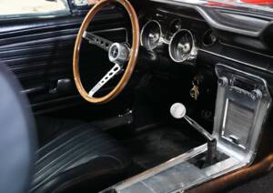 Image 48/57 of Ford Mustang 302 (1968)