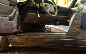 Immagine 26/47 di Porsche 911 Carrera (1994)
