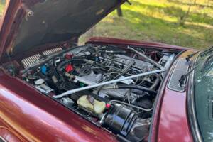 Immagine 38/41 di Jaguar XJ 12 (1990)