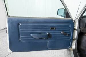 Bild 32/50 von BMW 320i (1981)
