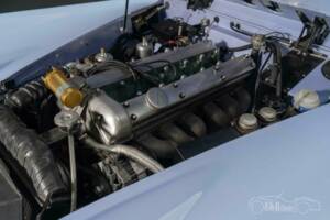 Image 3/19 de Jaguar XK 150 DHC (1960)