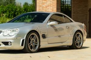 Immagine 25/50 di Mercedes-Benz SL 65 AMG (2005)