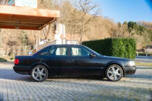 Afbeelding 22/73 van Audi 100 S4 Quattro (1993)