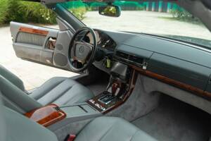 Image 27/50 of Mercedes-Benz SL 320 (1995)