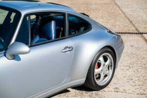 Afbeelding 4/32 van Porsche 911 Carrera (1996)