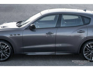 Bild 22/35 von Maserati Levante Trofeo (2020)