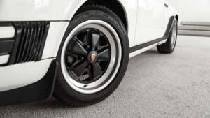 Bild 17/30 von Porsche 911 Carrera 3.2 (1987)