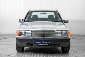 Image 13/50 of Mercedes-Benz 190 E (1986)