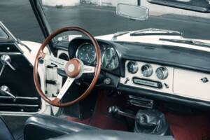Image 43/50 of Alfa Romeo 1600 Spider Duetto (1966)