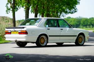 Image 42/51 of BMW M 535i (1985)