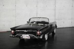Immagine 34/50 di Ford Thunderbird (1957)