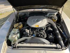 Imagen 7/37 de Mercedes-Benz 560 SL (1987)