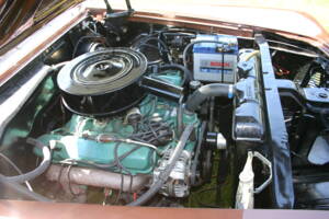 Image 18/20 of Imperial Crown Sedan (1962)