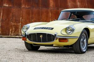 Bild 4/30 von Jaguar E-Type V12 (2+2) (1971)