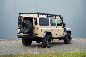 Bild 10/58 von Land Rover Defender 110 (2013)