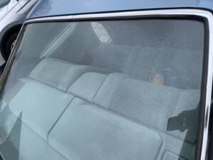 Image 16/30 of Mercedes-Benz 380 SEC (1985)