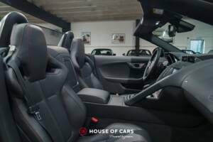 Bild 19/25 von Jaguar F-Type S (2017)