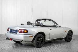 Image 2/50 of Mazda MX-5 1.6 (1995)