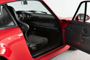 Immagine 30/39 di Porsche 911 Carrera RS (1992)