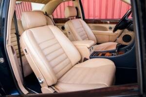 Image 14/20 de Bentley Continental R (1997)