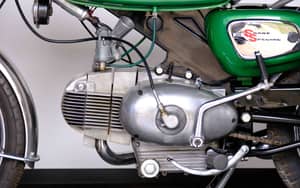 Image 32/57 of Benelli 125 Sport Special (1971)