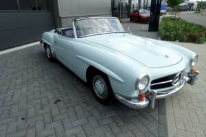 Image 14/43 of Mercedes-Benz 190 SL (1957)