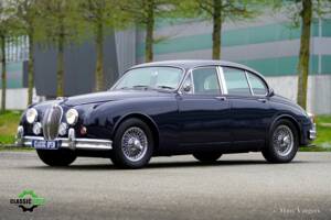 Image 1/42 of Jaguar Mk II 3.8 (1963)