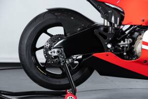 Image 29/50 of Ducati DUMMY (2007)