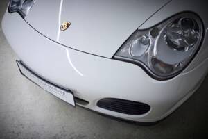 Imagen 55/98 de Porsche 911 Carrera 4S (2004)
