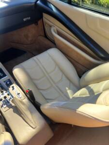 Image 58/114 de Ferrari 308 GTS Quattrovalvole (1985)