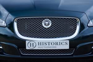 Image 12/50 of Jaguar XJ 5.0 (2010)