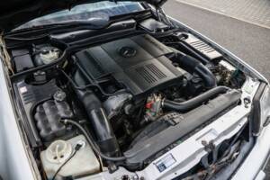 Image 35/43 of Mercedes-Benz SL 500 (1996)
