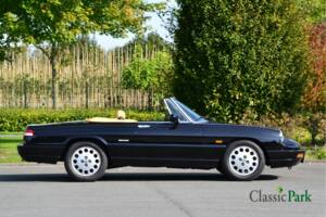 Image 17/50 of Alfa Romeo 2.0 Spider (1990)