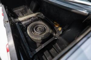 Bild 17/18 von Mercedes-Benz 230 C (1977)