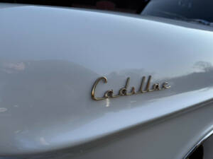 Imagen 9/34 de Cadillac 62 Sedan DeVille (1957)