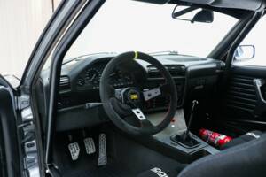 Image 5/14 of BMW 325i (1991)